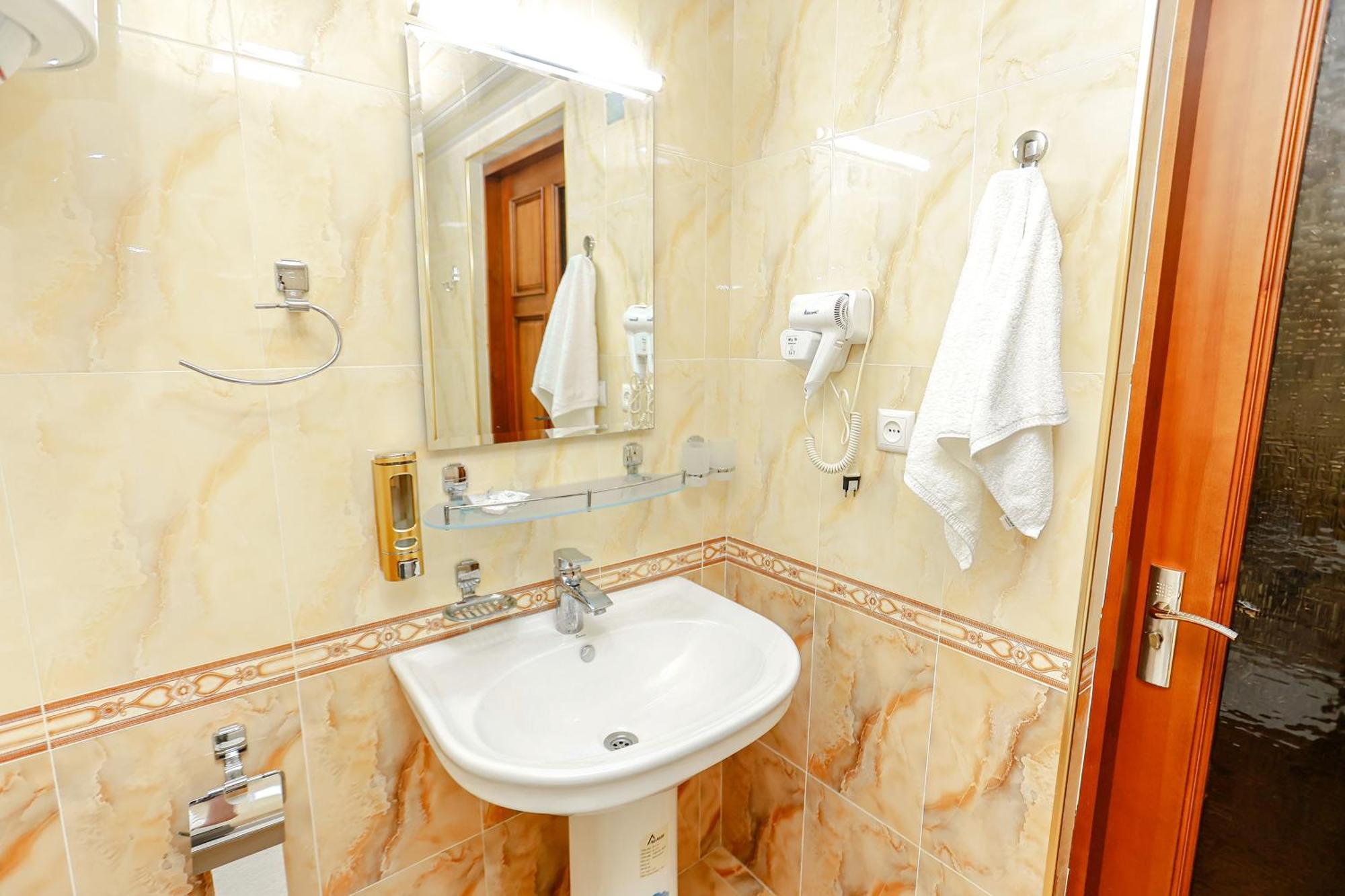 Hotel Yangi Sharq Samarcanda Exterior foto